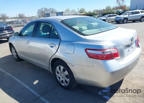 2009 Toyota Camry Le z USA, uszkodzony, nr VIN 4T1BE46K69U387794